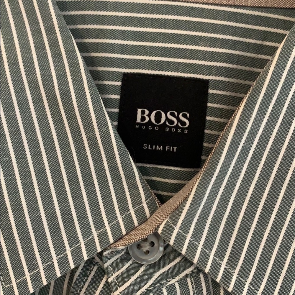 Hugo Boss Button Down Size Medium - Picture 2 of 4